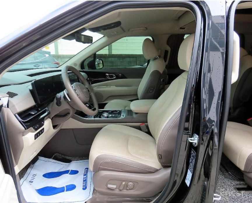 2024 Kia Carnival IV Рестайлинг HEV 9-Seater Hi-Limousine Signature с пробегом 42 800 км