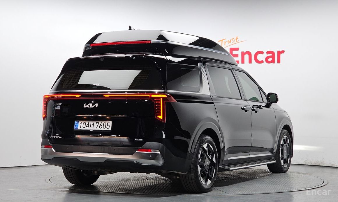 2025 Kia Carnival IV Рестайлинг HEV 9-Seater Hi-Limousine Signature с пробегом 16 140 км
