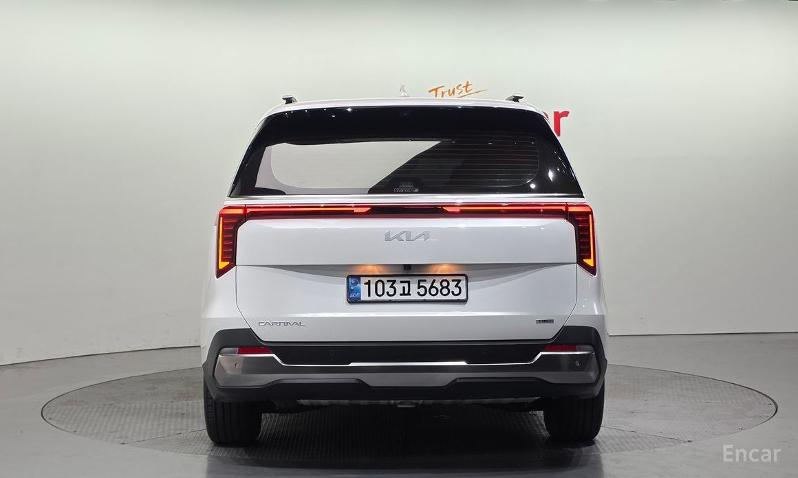 2024 Kia Carnival IV Рестайлинг HEV 9seater Signature с пробегом 71 759 км