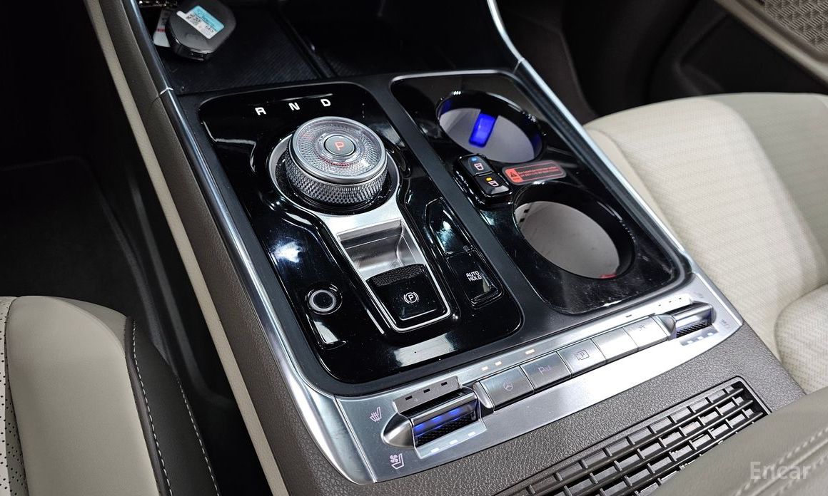 2025 Kia Carnival IV Рестайлинг HEV 9-Seater Hi-Limousine Signature с пробегом 16 140 км