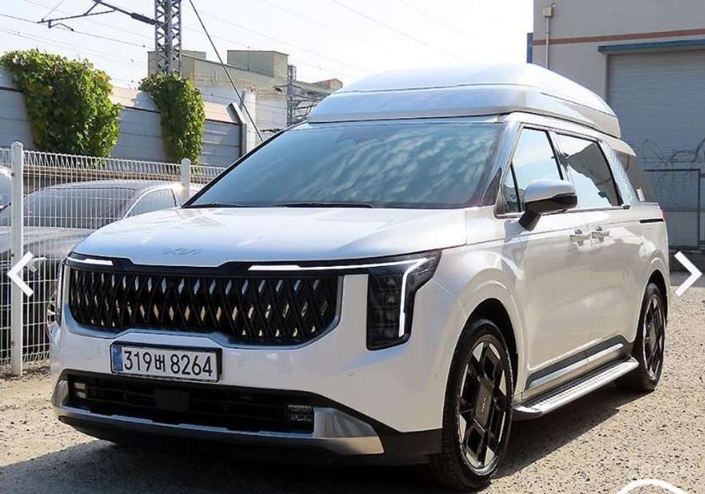 2024 Kia Carnival IV Рестайлинг HEV 9-Seater Hi-Limousine Signature с пробегом 9 908 км