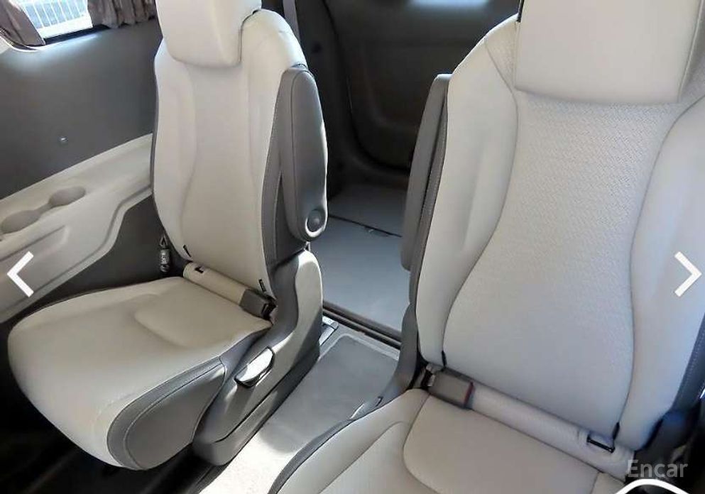 2024 Kia Carnival IV Рестайлинг HEV 9-Seater Hi-Limousine Signature с пробегом 9 908 км