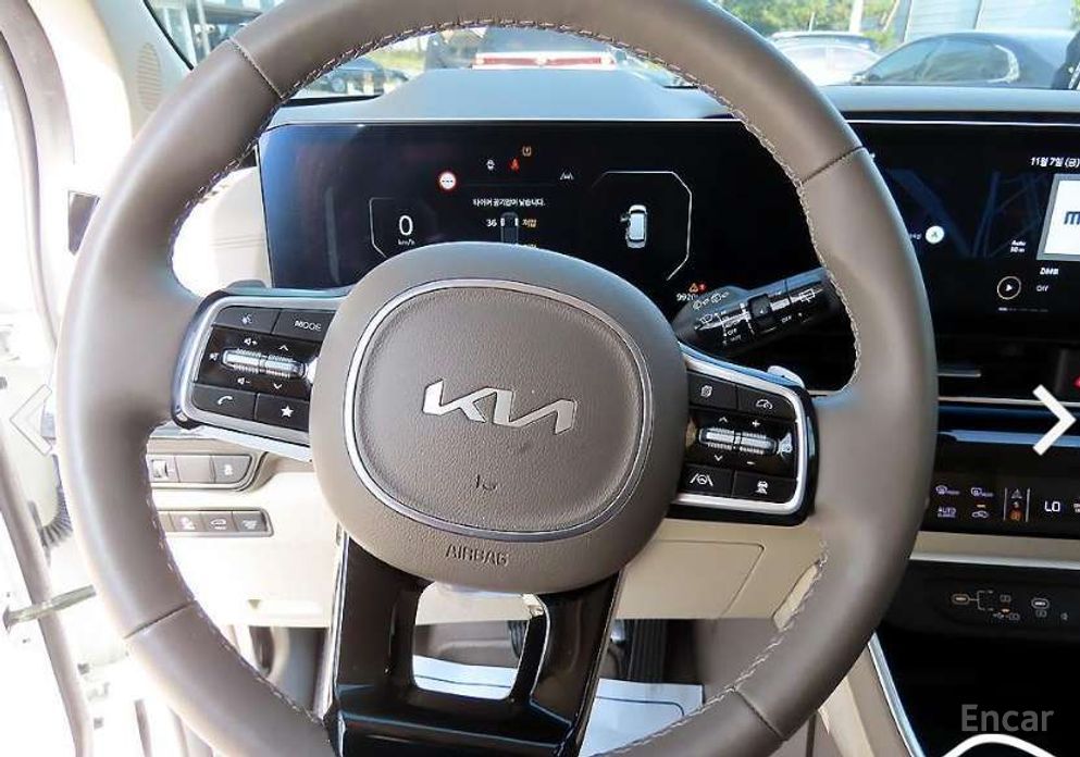 2024 Kia Carnival IV Рестайлинг HEV 9-Seater Hi-Limousine Signature с пробегом 9 908 км