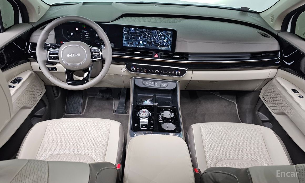 2024 Kia Carnival IV Рестайлинг HEV 9seater Signature с пробегом 15 537 км