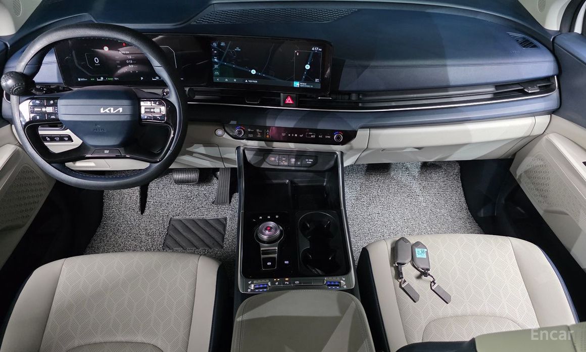 2025 Kia Carnival IV Рестайлинг HEV 9seater Nobless с пробегом 10 039 км