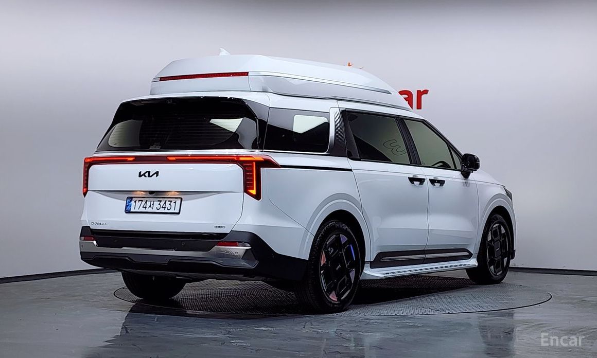 2025 Kia Carnival IV Рестайлинг HEV 9-Seater Hi-Limousine Signature с пробегом 8 085 км