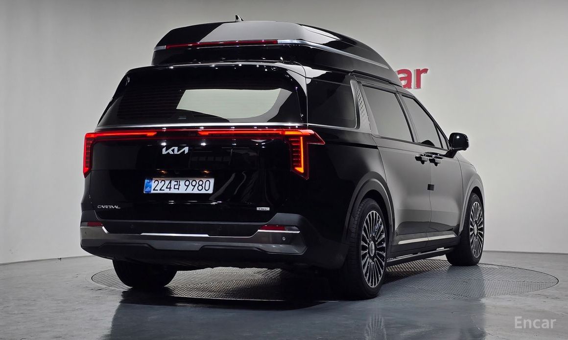 2025 Kia Carnival IV Рестайлинг HEV 9-Seater Hi-Limousine (Special vehicle) с пробегом 10 911 км