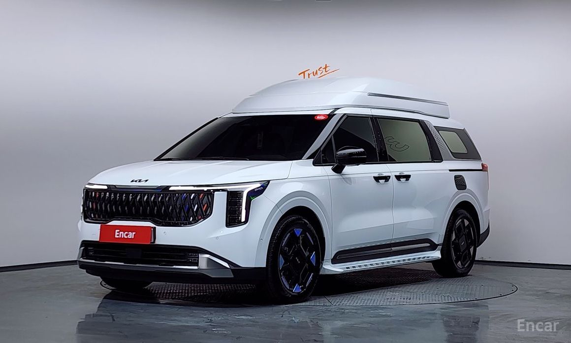 2025 Kia Carnival IV Рестайлинг HEV 9-Seater Hi-Limousine Signature с пробегом 8 085 км