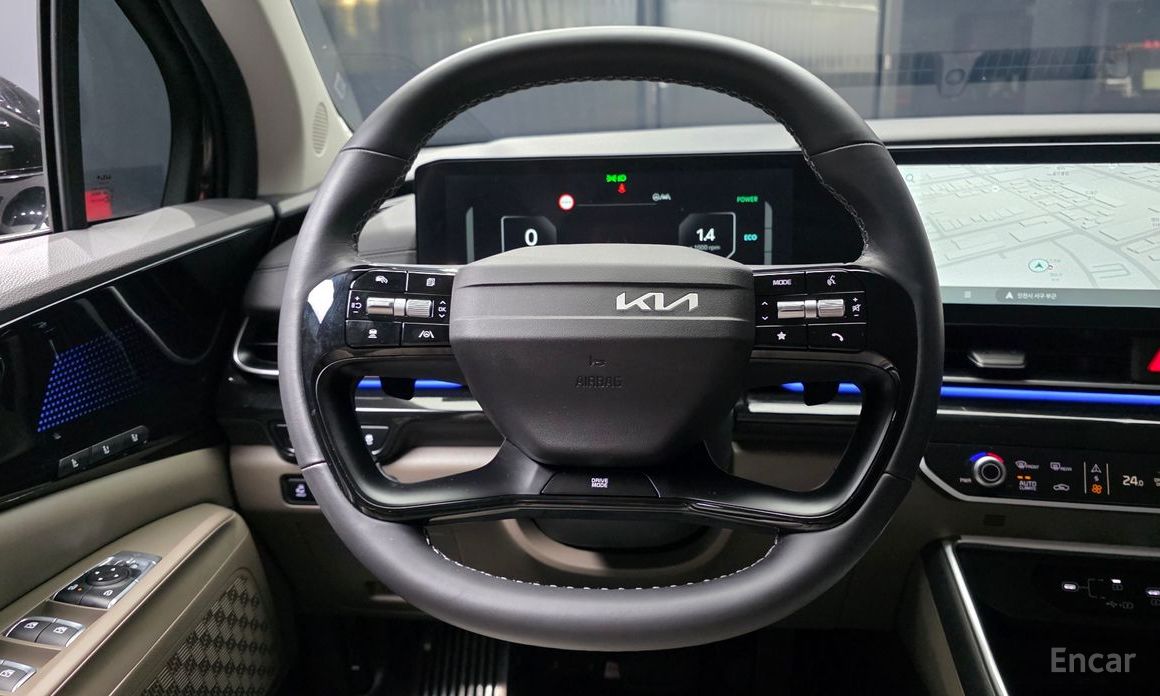 2025 Kia Carnival IV Рестайлинг HEV 9seater Signature с пробегом 15 649 км