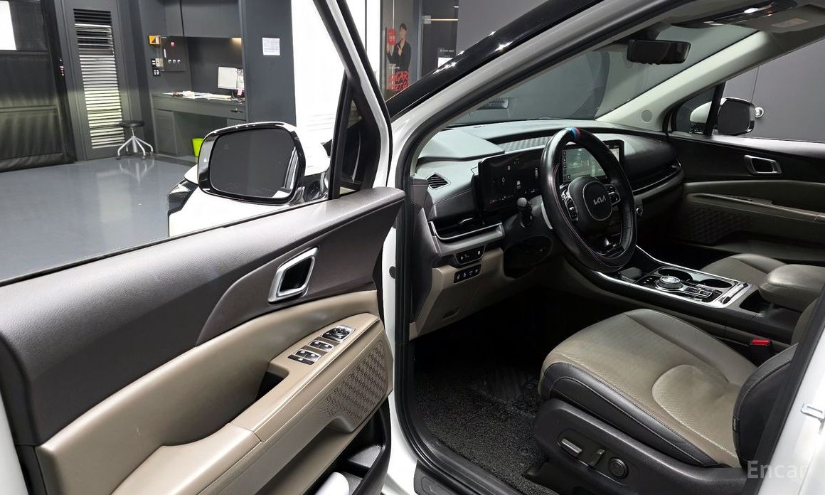 2024 Kia Carnival IV Рестайлинг HEV 9seater Nobless с пробегом 25 853 км