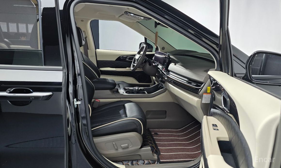 2025 Kia Carnival IV Рестайлинг HEV 9-Seater Hi-Limousine (Special vehicle) с пробегом 10 911 км