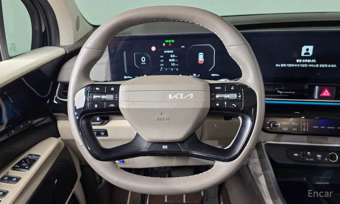 2025 Kia Carnival IV Рестайлинг HEV 9-Seater Hi-Limousine (Special vehicle) с пробегом 10 911 км
