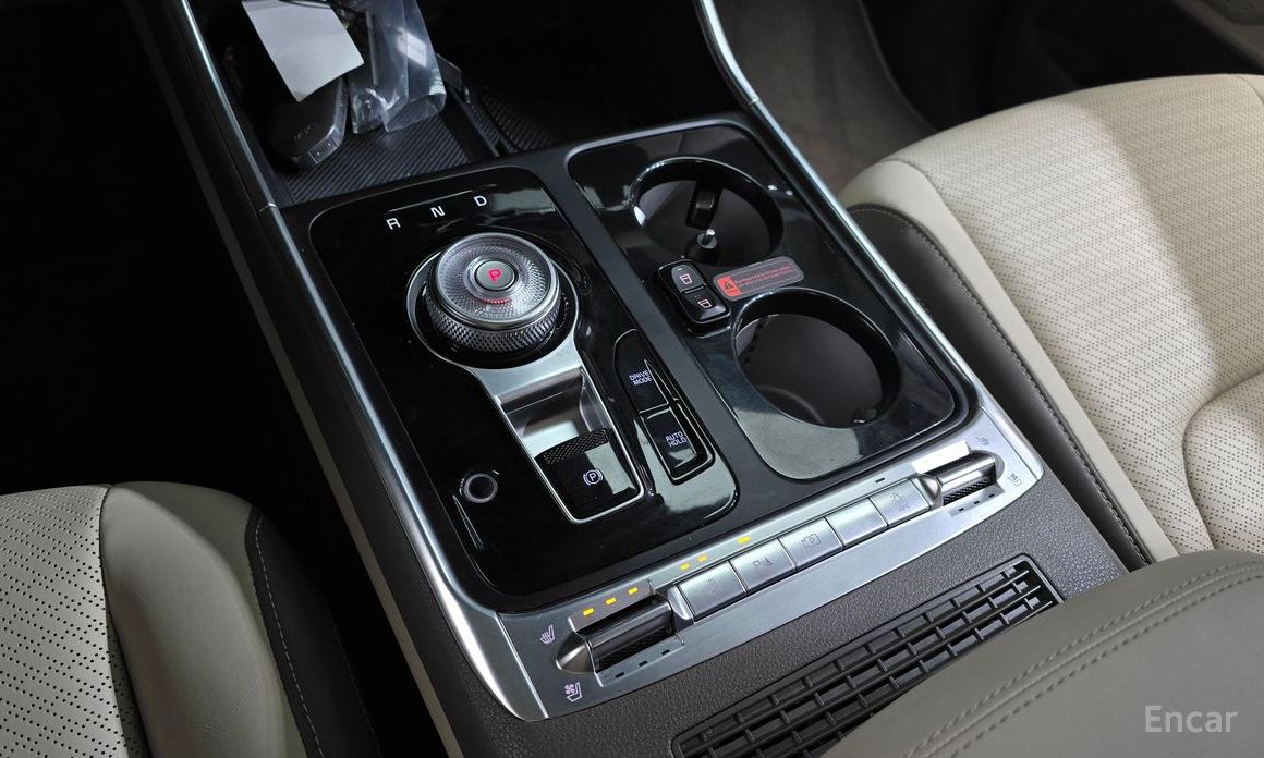 2024 Kia Carnival IV Рестайлинг HEV 9-Seater Hi-Limousine Signature с пробегом 32 696 км
