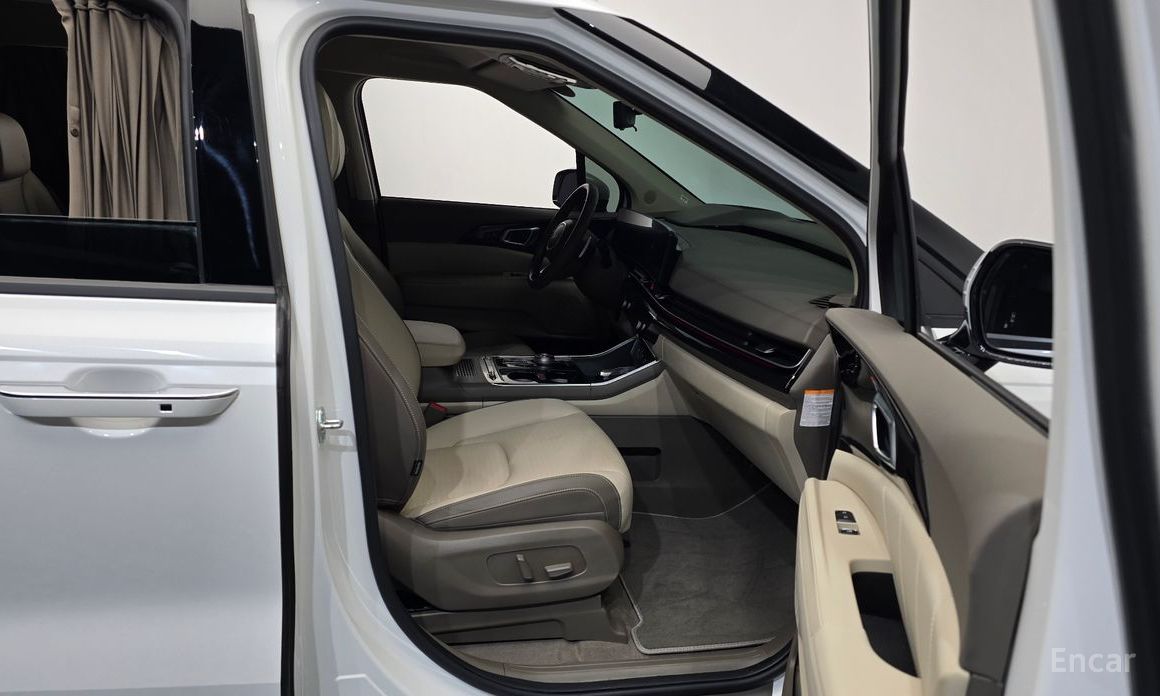 2024 Kia Carnival IV Рестайлинг HEV 9-Seater Hi-Limousine Signature с пробегом 32 696 км