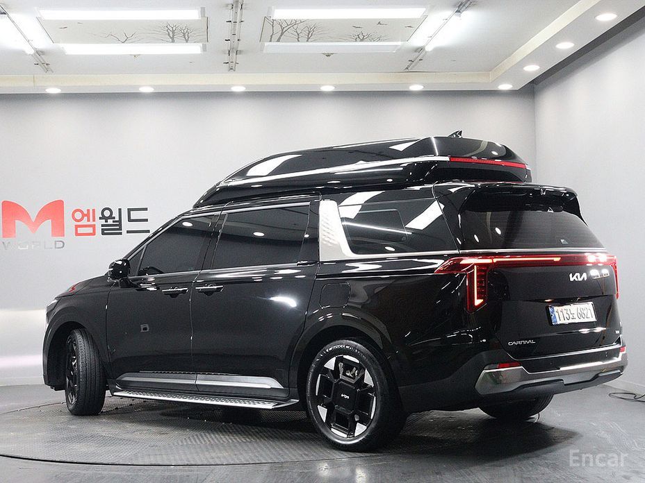 2024 Kia Carnival IV Рестайлинг HEV 9-Seater Hi-Limousine Signature с пробегом 33 608 км