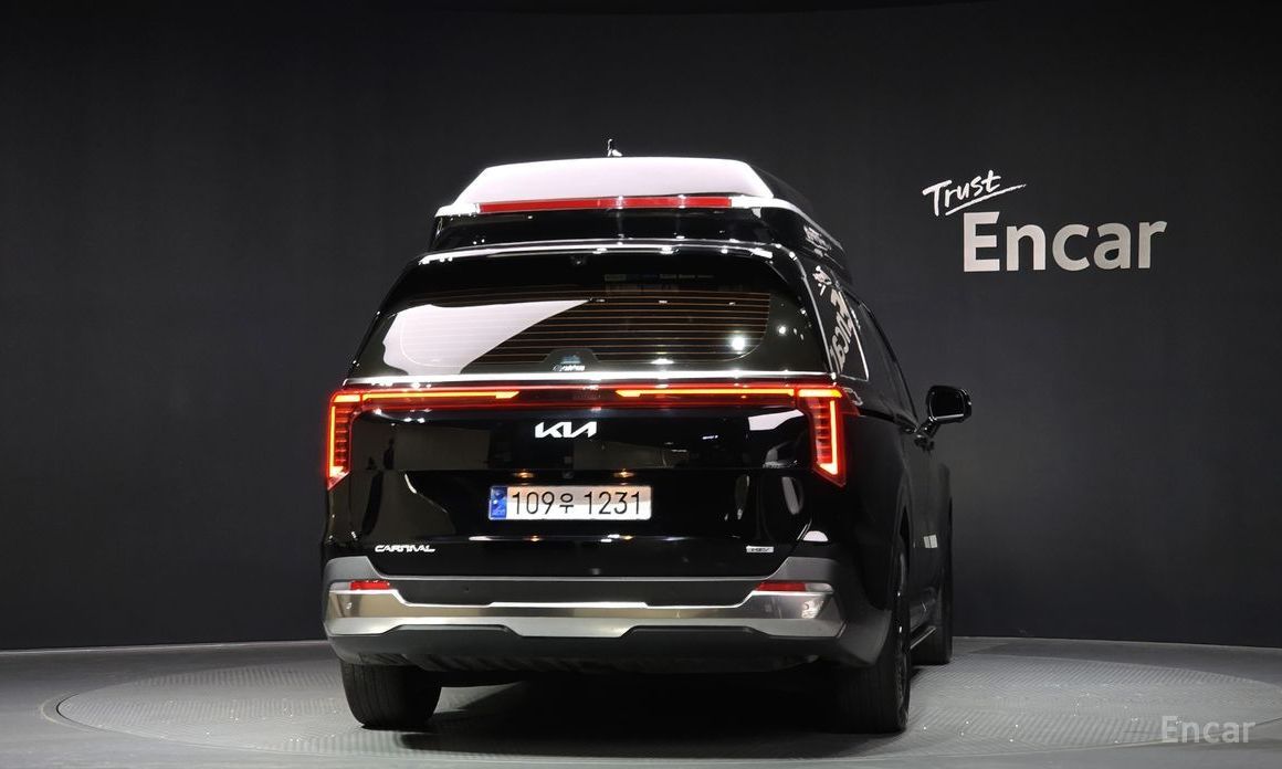 2024 Kia Carnival IV Рестайлинг HEV 9-Seater Hi-Limousine (Special vehicle) с пробегом 24 903 км