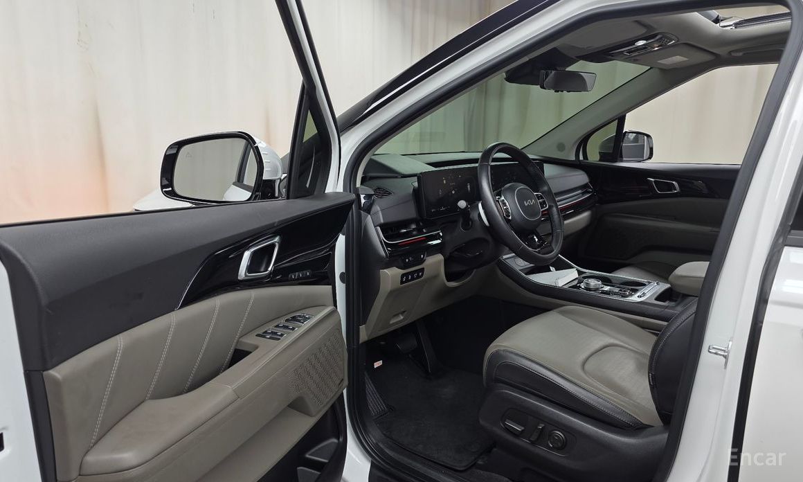 2024 Kia Carnival IV Рестайлинг HEV 9seater Signature с пробегом 37 602 км