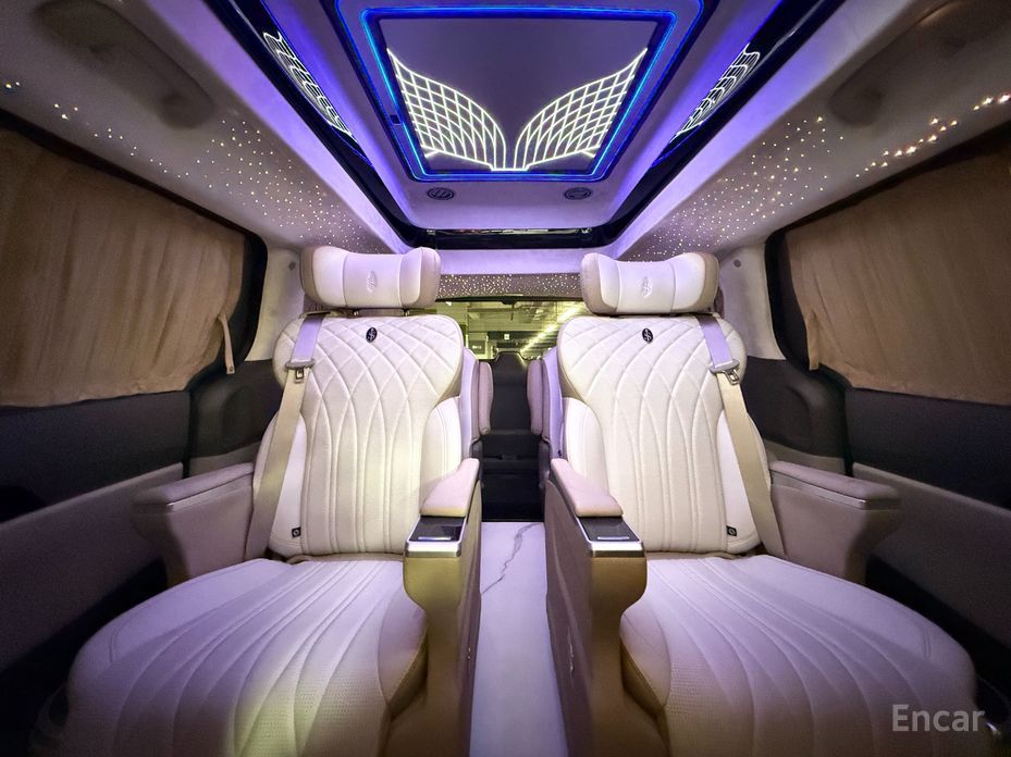 2024 Kia Carnival IV Рестайлинг HEV 9-Seater Hi-Limousine (Special vehicle) с пробегом 24 903 км