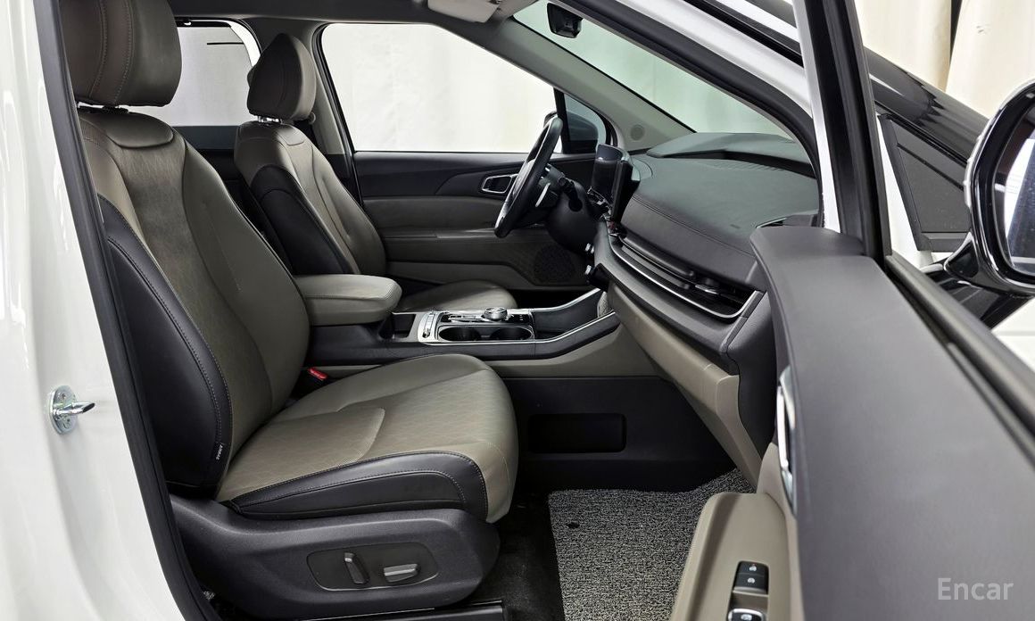 2024 Kia Carnival IV Рестайлинг HEV 9seater Nobless с пробегом 69 137 км