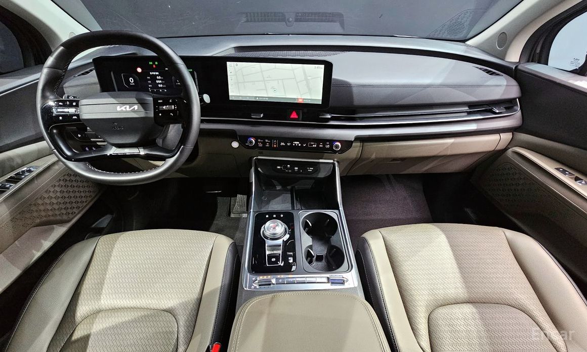2024 Kia Carnival IV Рестайлинг HEV 9seater Nobless с пробегом 31 539 км