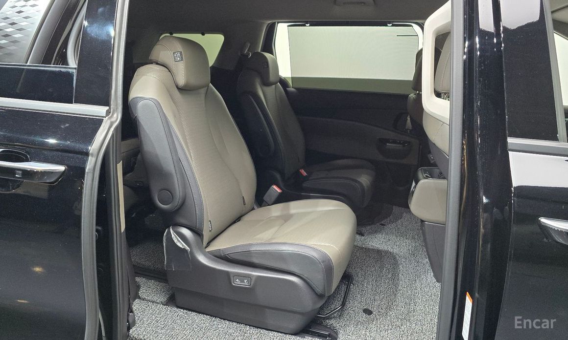 2024 Kia Carnival IV Рестайлинг HEV 9seater Nobless с пробегом 20 898 км