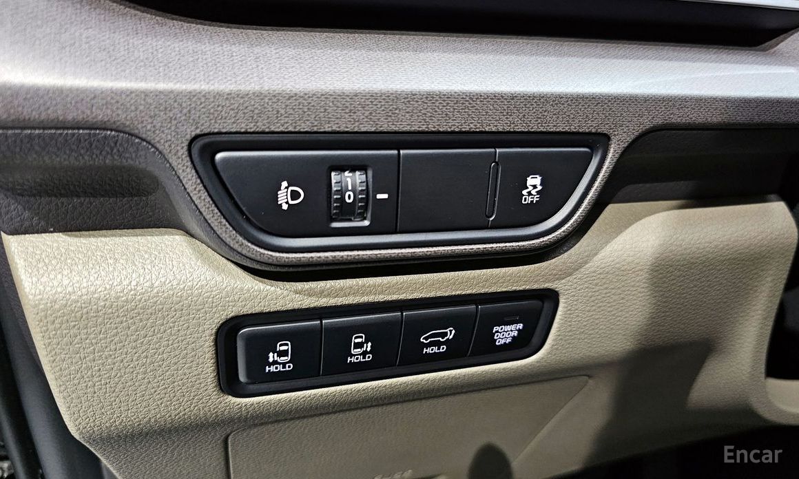 2024 Kia Carnival IV Рестайлинг HEV 9seater Nobless с пробегом 31 539 км