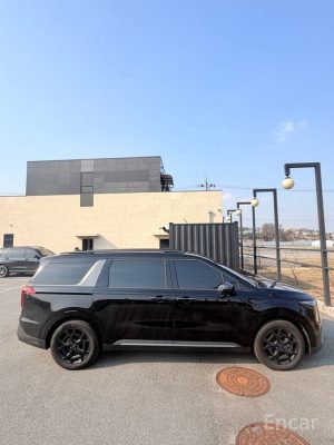 2025 Kia Carnival IV Рестайлинг HEV 9seater Gravity с пробегом 11 500 км
