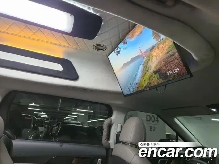 2025 Kia Carnival IV Рестайлинг Gasoline 9-Seater Hi Limousine (7-seater Limousine(Special vehicle) с пробегом 13 106 км