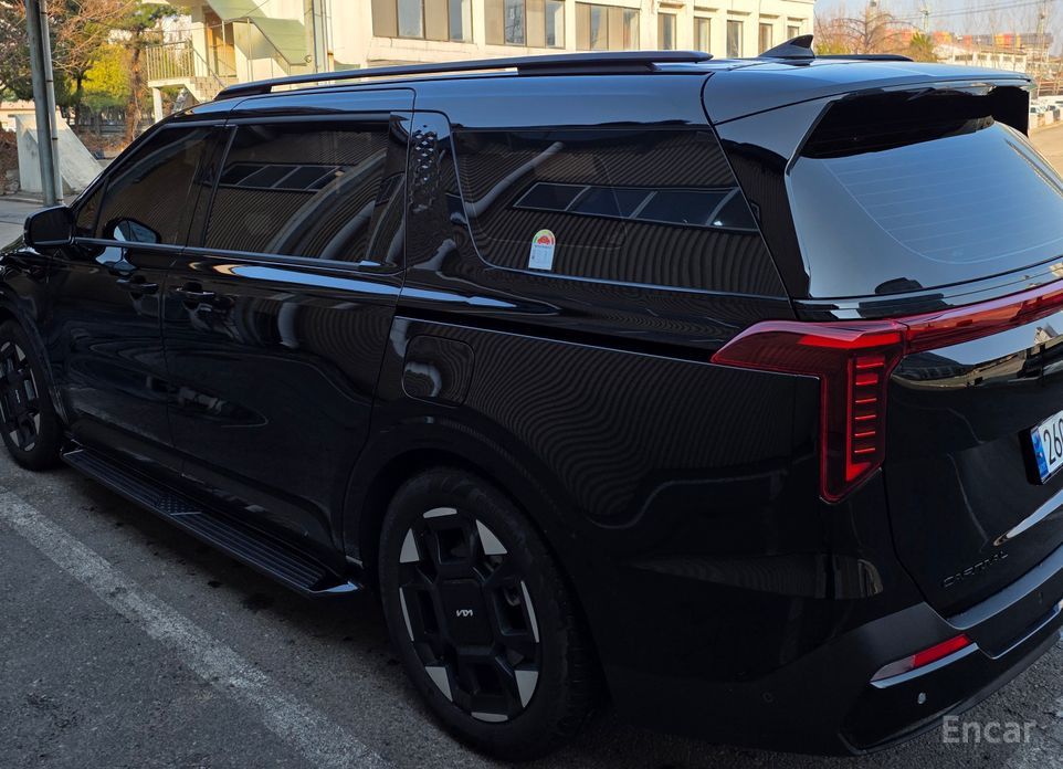 2025 Kia Carnival IV Рестайлинг Gasoline 9-Seater Signature с пробегом 2 979 км
