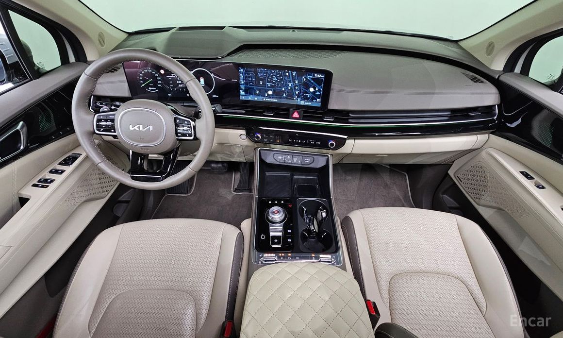 2024 Kia Carnival IV Рестайлинг Gasoline 9-Seater Signature с пробегом 8 678 км