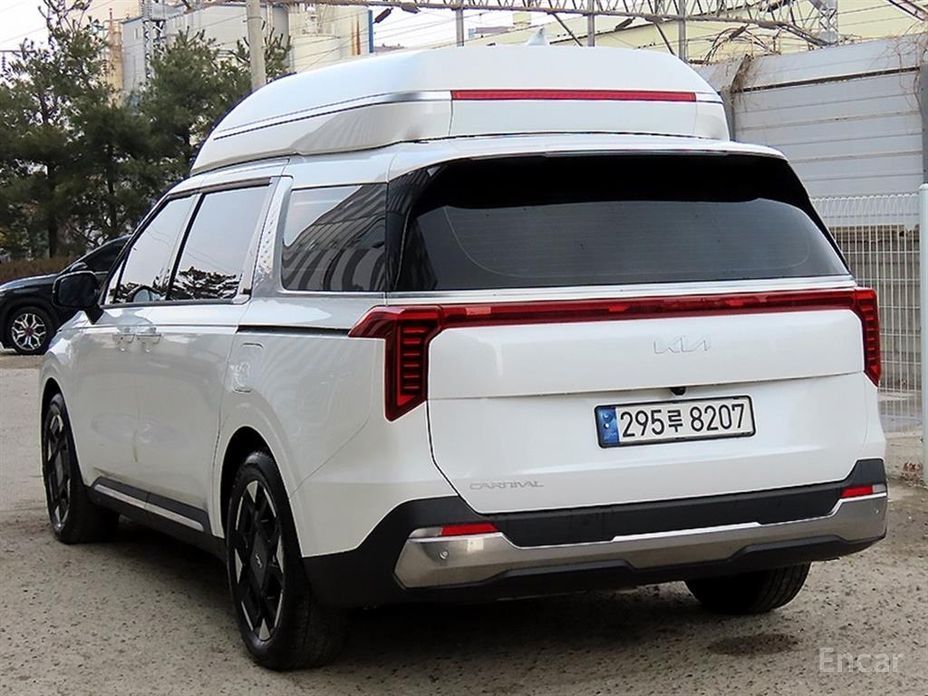 2024 Kia Carnival IV Рестайлинг Gasoline 9-Seater Hi Limousine Signature с пробегом 6 257 км