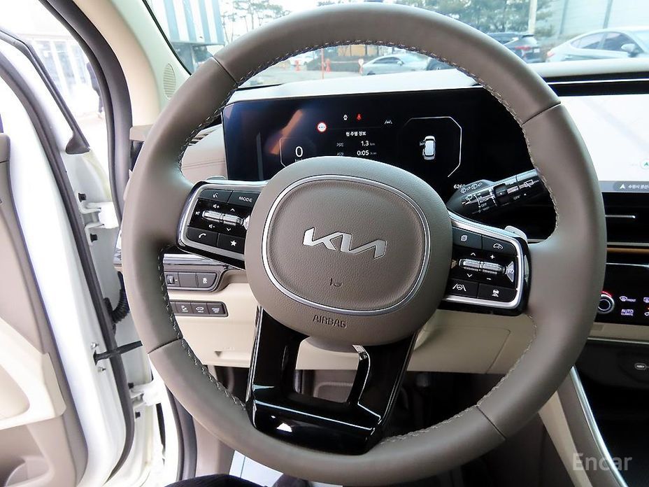 2024 Kia Carnival IV Рестайлинг Gasoline 9-Seater Hi Limousine Signature с пробегом 6 257 км