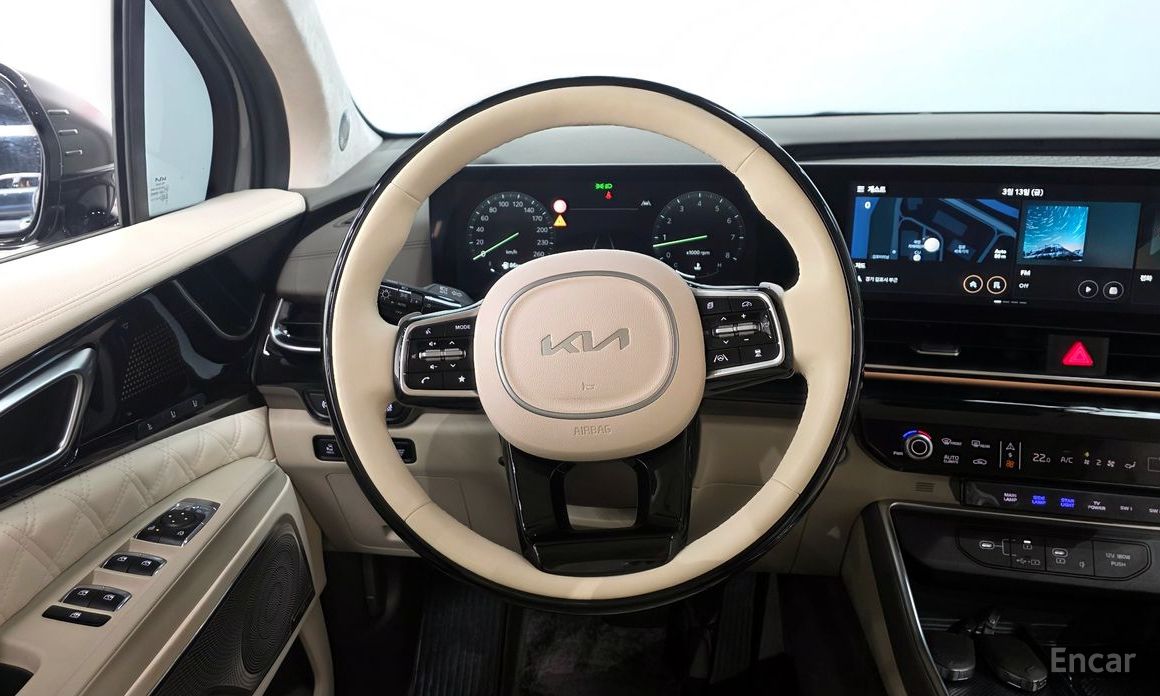 2024 Kia Carnival IV Рестайлинг Gasoline 9-Seater Hi Limousine (7-seater Limousine(Special vehicle) с пробегом 21 474 км