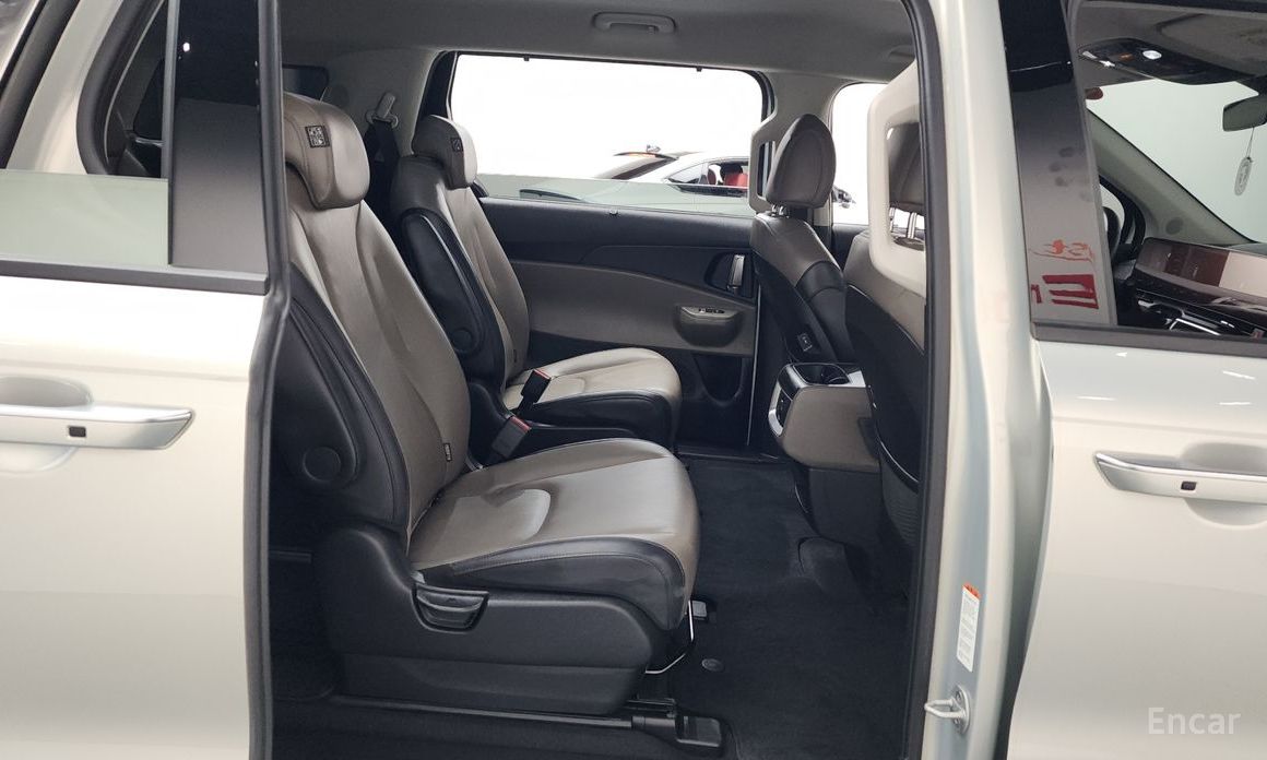 2024 Kia Carnival IV Рестайлинг Gasoline 9-Seater Noblesse с пробегом 19 916 км