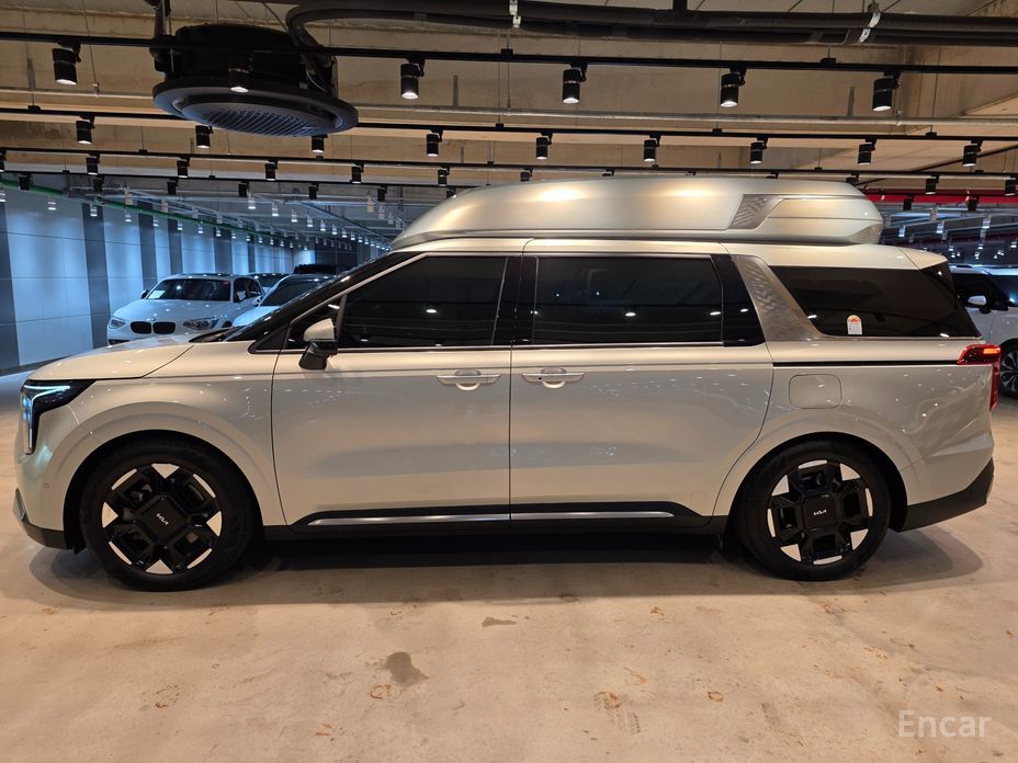2024 Kia Carnival IV Рестайлинг Gasoline 9-Seater Hi Limousine (7-seater Limousine(Special vehicle) с пробегом 16 020 км
