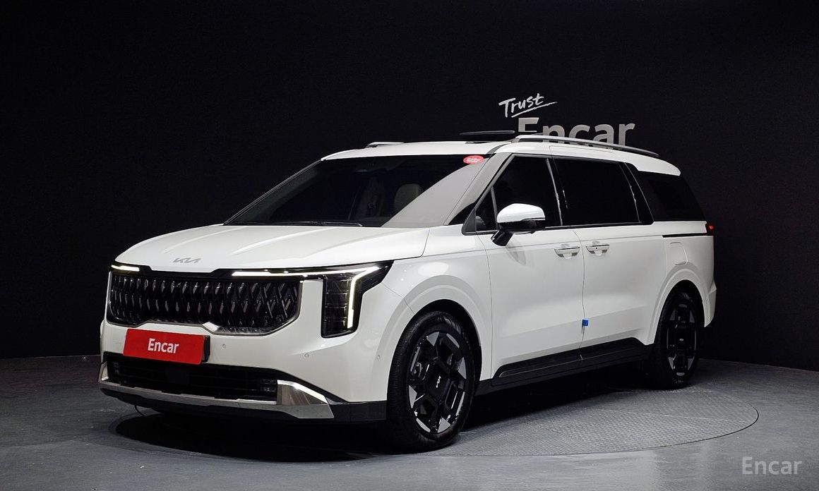 2023 Kia Carnival IV Рестайлинг Gasoline 9-Seater Signature с пробегом 30 675 км