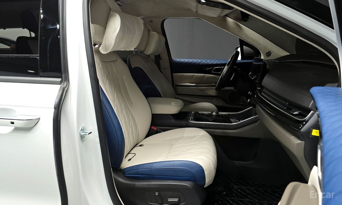 2024 Kia Carnival IV Рестайлинг Gasoline 9-Seater Hi Limousine (7-seater Limousine(Special vehicle) с пробегом 10 812 км