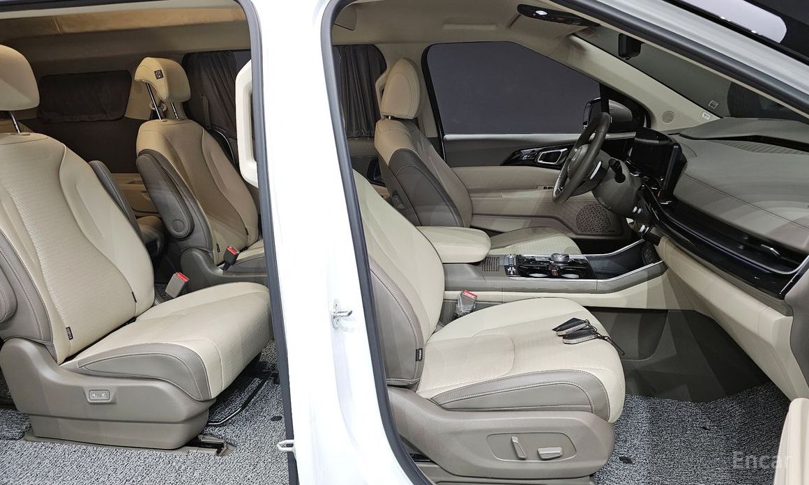 2024 Kia Carnival IV Рестайлинг Gasoline 9-Seater Hi Limousine Signature с пробегом 24 052 км