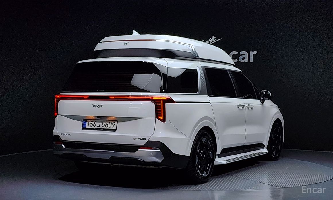 2024 Kia Carnival IV Рестайлинг Gasoline 9-Seater Hi Limousine (7-seater Limousine(Special vehicle) с пробегом 16 875 км