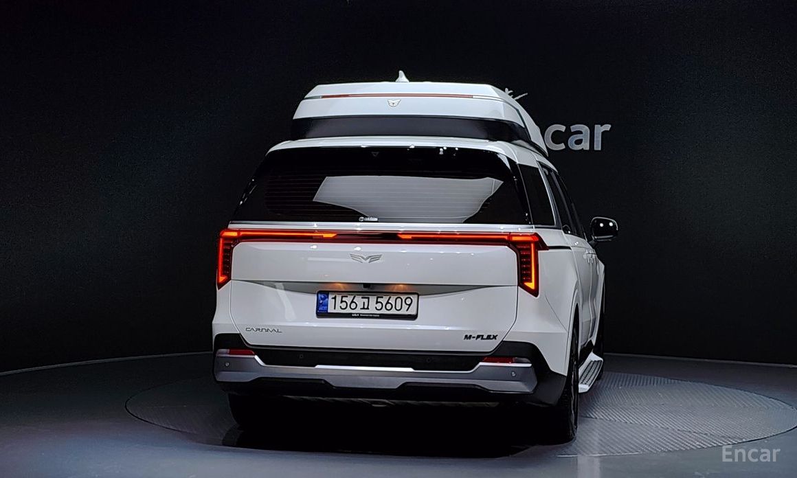 2024 Kia Carnival IV Рестайлинг Gasoline 9-Seater Hi Limousine (7-seater Limousine(Special vehicle) с пробегом 16 875 км