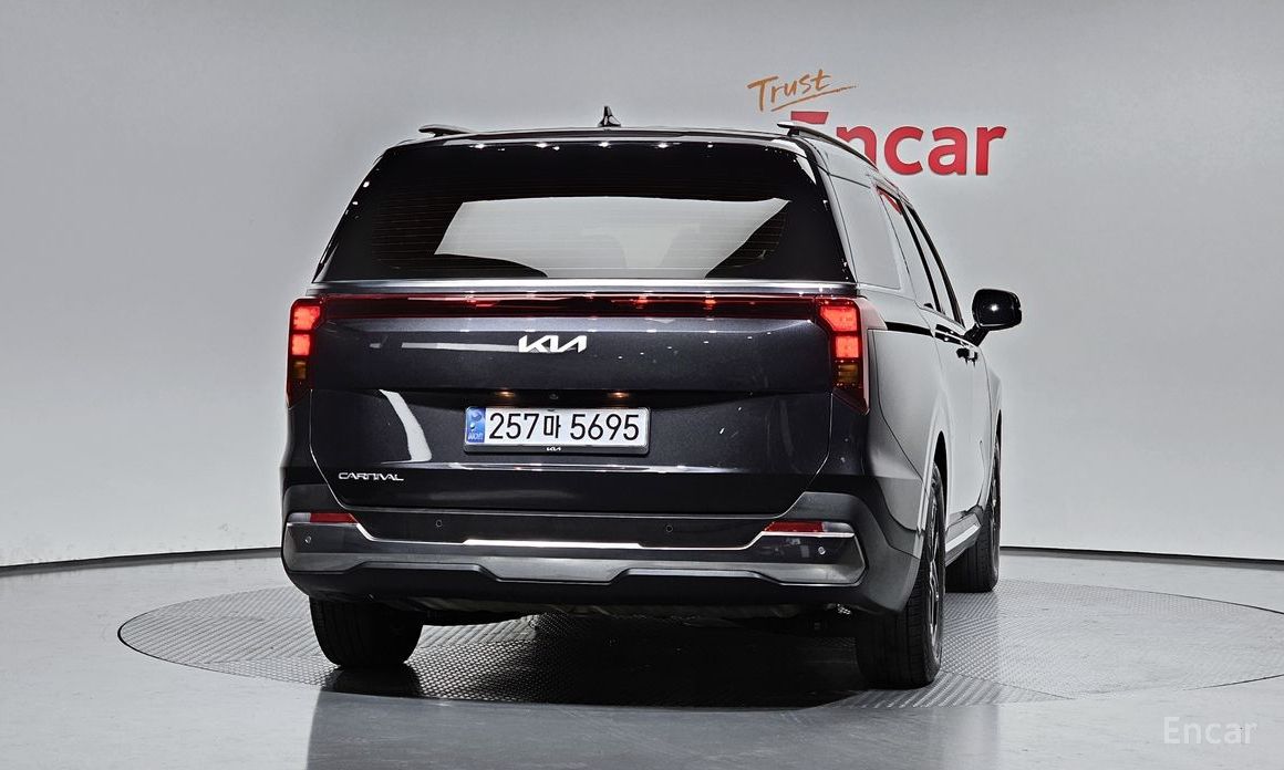 2024 Kia Carnival IV Рестайлинг Gasoline 9-Seater Noblesse с пробегом 12 552 км