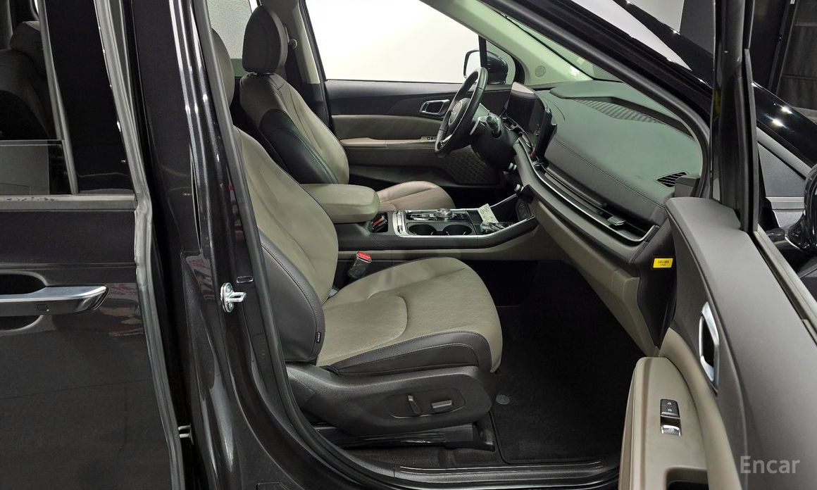 2024 Kia Carnival IV Рестайлинг Gasoline 9-Seater Noblesse с пробегом 12 552 км