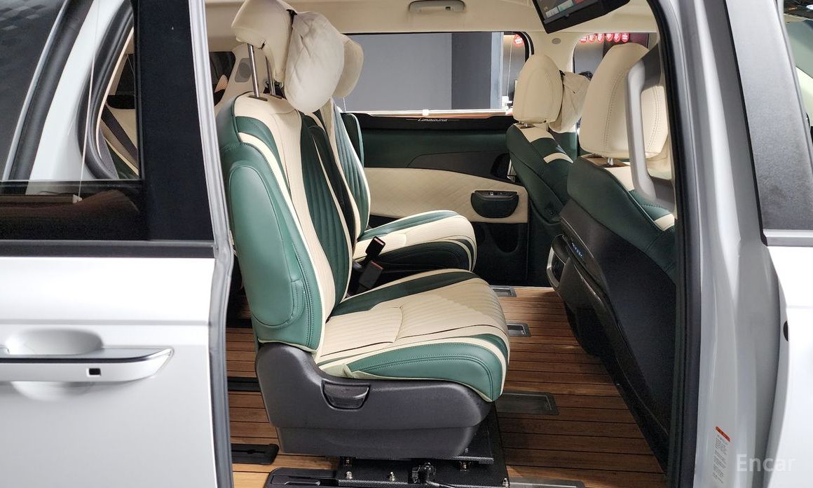 2024 Kia Carnival IV Рестайлинг Gasoline 9-Seater Hi Limousine (7-seater Limousine(Special vehicle) с пробегом 16 875 км