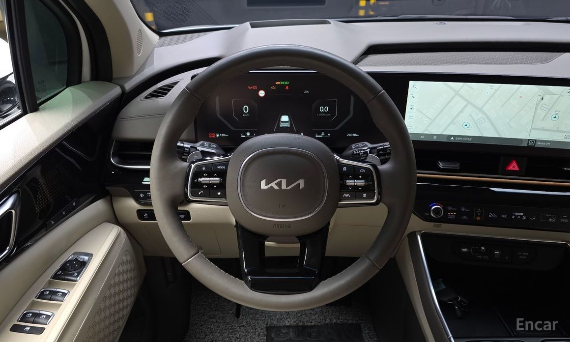 2023 Kia Carnival IV Рестайлинг Gasoline 9-Seater Signature с пробегом 24 018 км