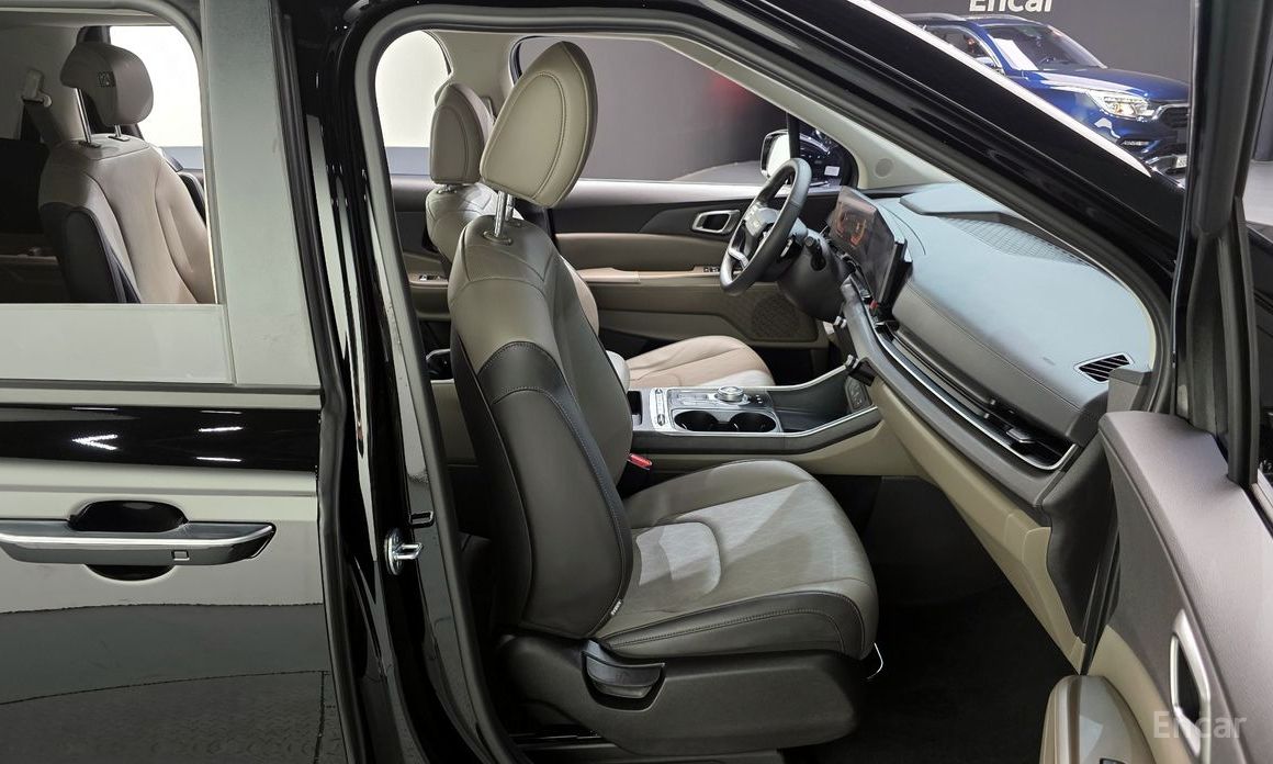 2025 Kia Carnival IV Рестайлинг Gasoline 9-Seater Prestige с пробегом 15 567 км
