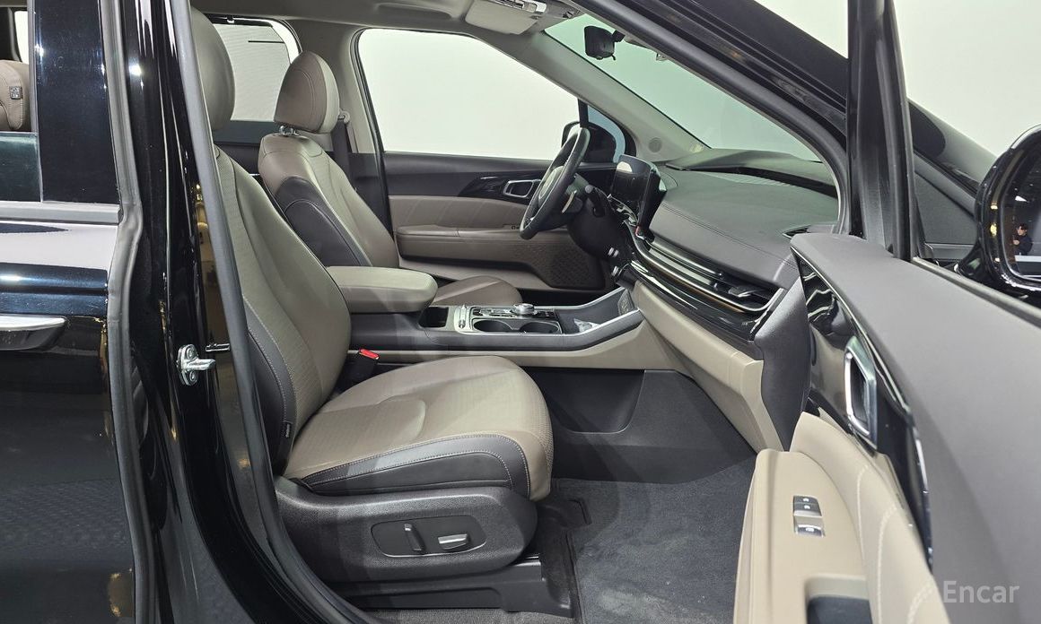 2024 Kia Carnival IV Рестайлинг Gasoline 9-Seater Signature с пробегом 43 853 км