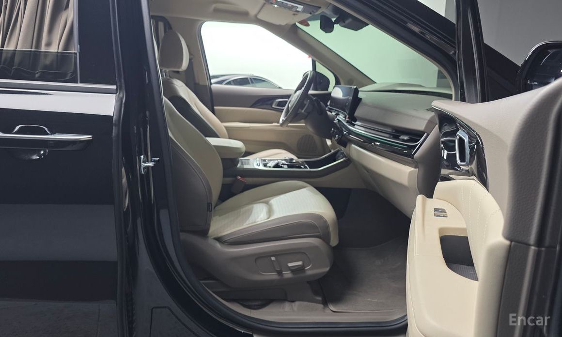 2024 Kia Carnival IV Рестайлинг Gasoline 9-Seater Hi Limousine Signature с пробегом 24 100 км