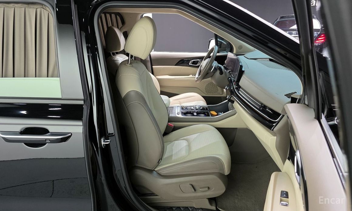 2024 Kia Carnival IV Рестайлинг Gasoline 9-Seater Hi Limousine Signature с пробегом 49 360 км