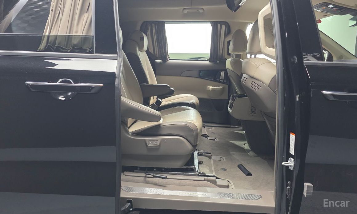 2024 Kia Carnival IV Рестайлинг Gasoline 9-Seater Hi Limousine Signature с пробегом 24 100 км