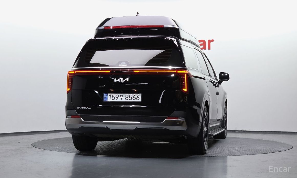 2024 Kia Carnival IV Рестайлинг Gasoline 9-Seater Hi Limousine Signature с пробегом 56 999 км